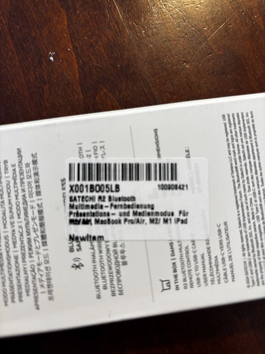 Satechi R2 Multimedia Remote