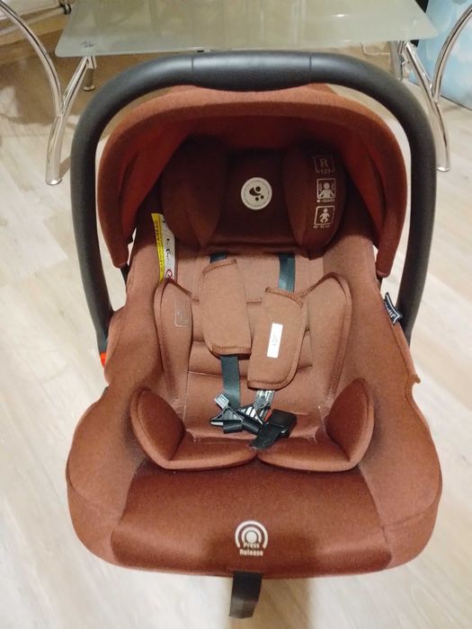 продавам детско кошче / кошница/