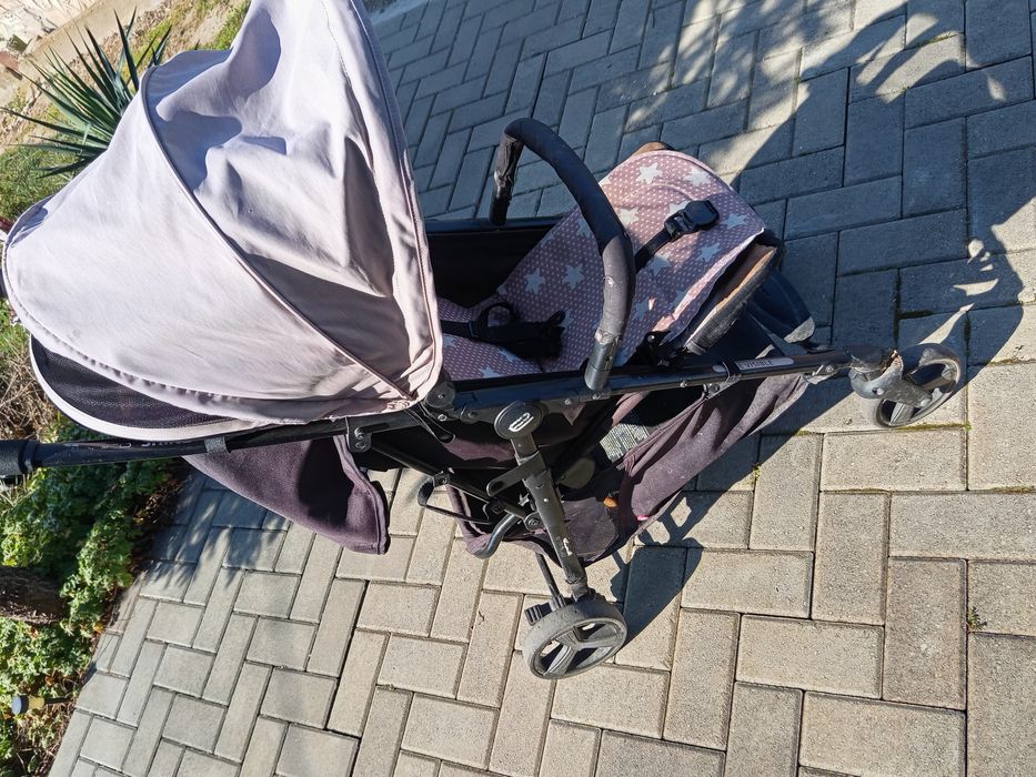 Детска количка и матрак за кошара нов