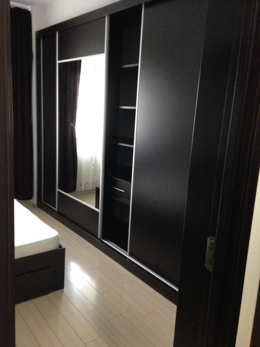 Vand apartament 3 camere