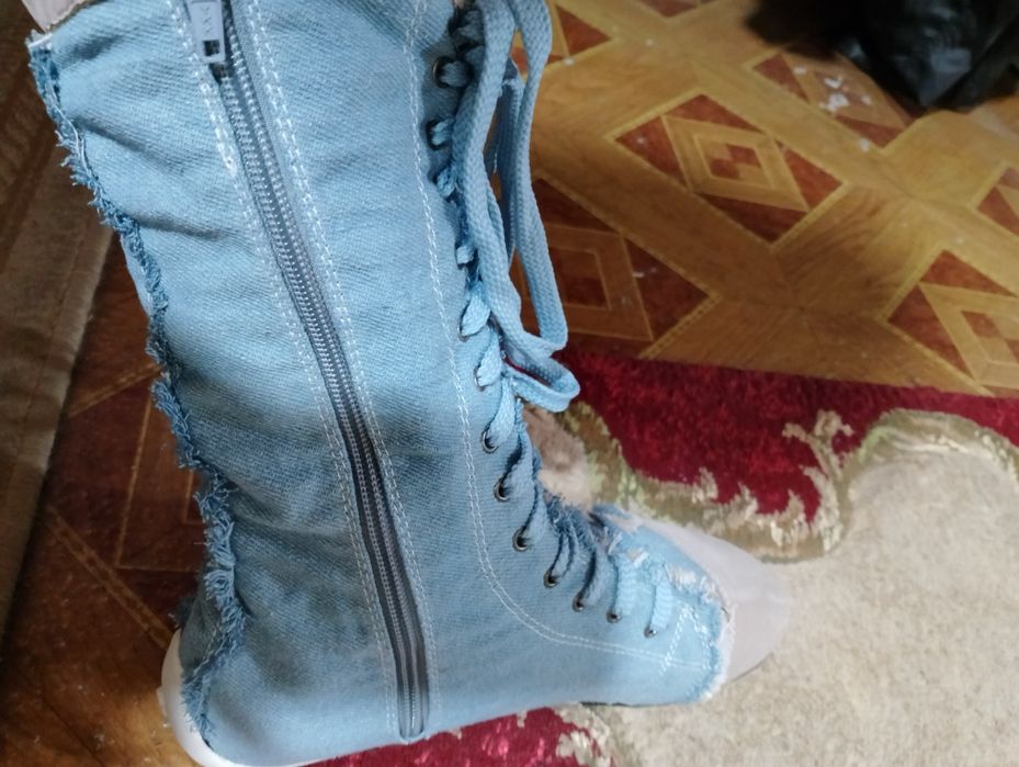 Кеды женские удлинённые.