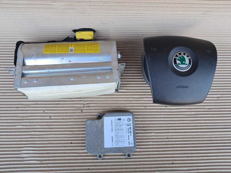 Skoda Superb, kit airbag-uri volan pasager plus ECU