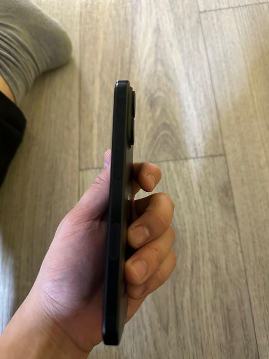 Iphone 16 black 128gb