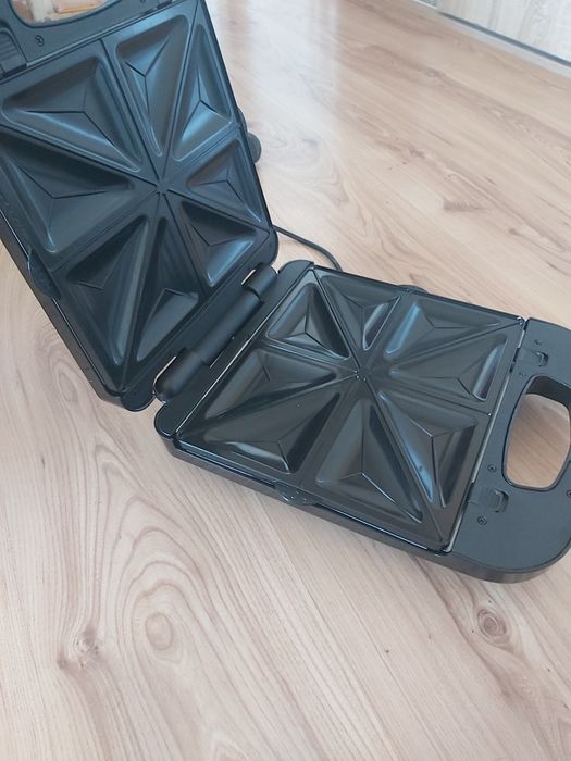 Aparat de sandvișuri