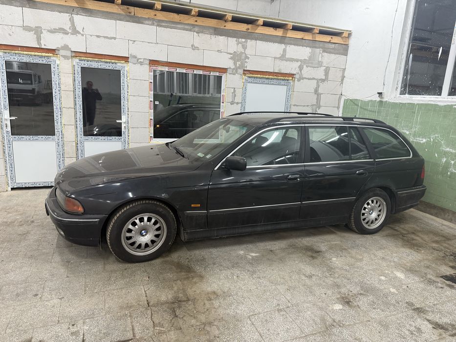 Продавам БМВ 525 ТДС