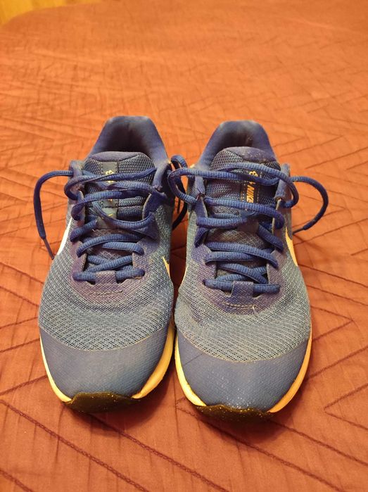 Маратонки "Nike"- 38,5 номер