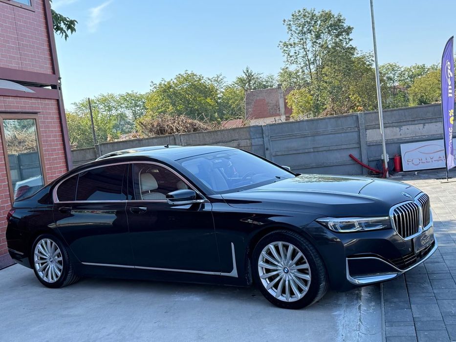 BMW Seria 7 2021 — imagine 2
