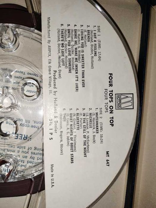 Vand banda magnetofon,doua benzi originale inregistrate