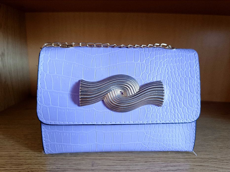 Лилава дамска чанта