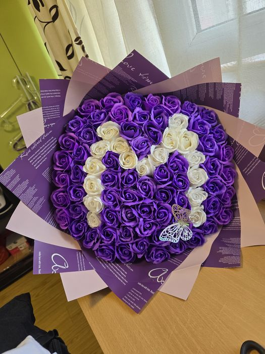 Aranjament din trandafiri de săpun