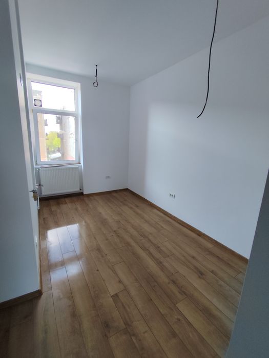 Vând apartament !