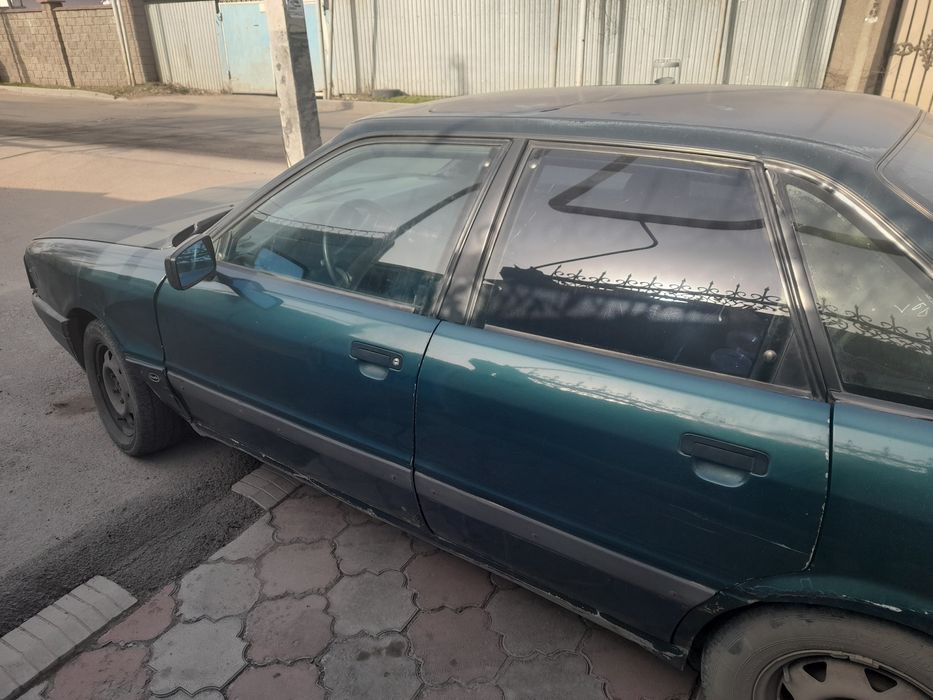 Продам ауди 80 .