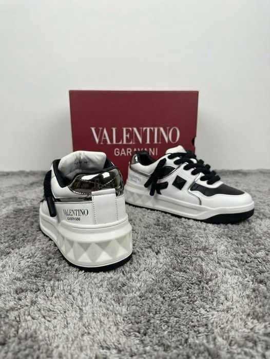 Adidasi Valentino Garavani One Stud - Full Box