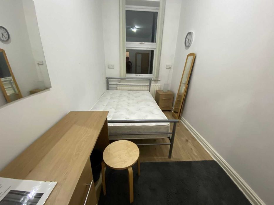 Дава се под наем Двустаен апартамент в София, Център - 64 кв.м за 408 € - Снимка #3