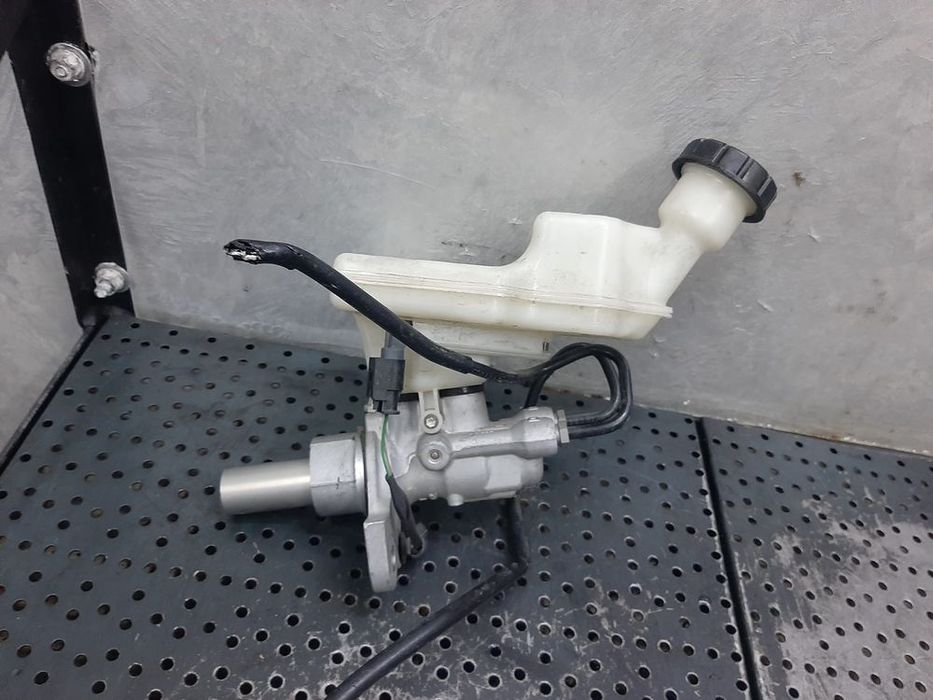 pompa rezervor lichid frana mercedes  a-class  w177  a