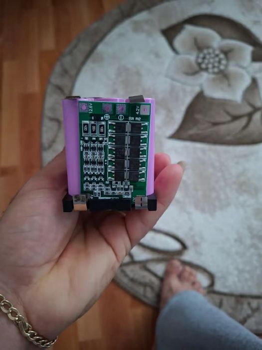 Baterii  3 S 12.6 V 21000mAh