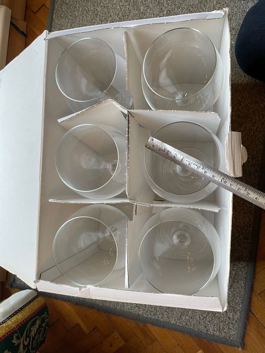 Villeroy & Boch , 6 броя чаши за червено вино, неупотребявани