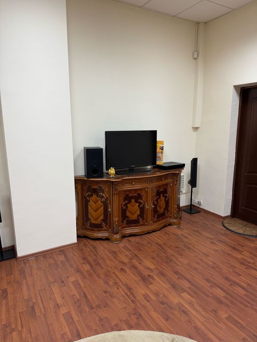 Raritate! Mobilă birou elegantă din lemn de cireș lucrată la Imar Arad