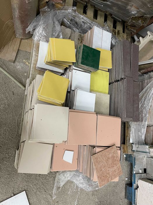 Италиански плочки Фаянс и под