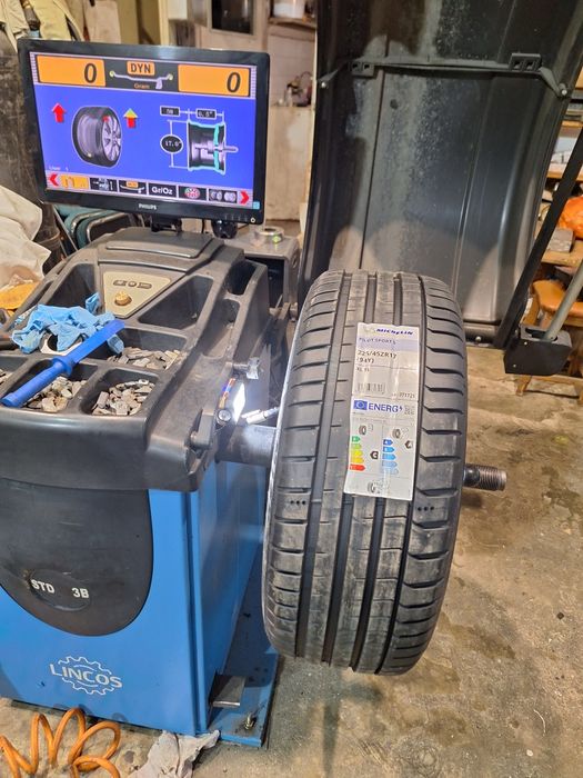 Автосервиз  гуми монтаж, , зареждане  на автоклиматици