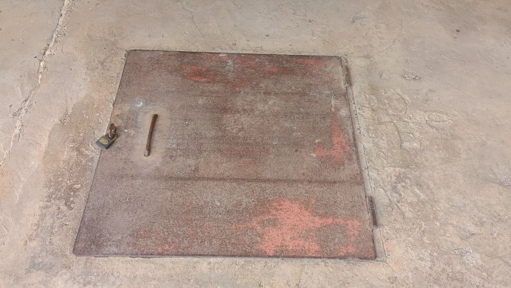 Продава се Къща в Свищов - 30 кв.м за 255 €/кв.м - Снимка #2