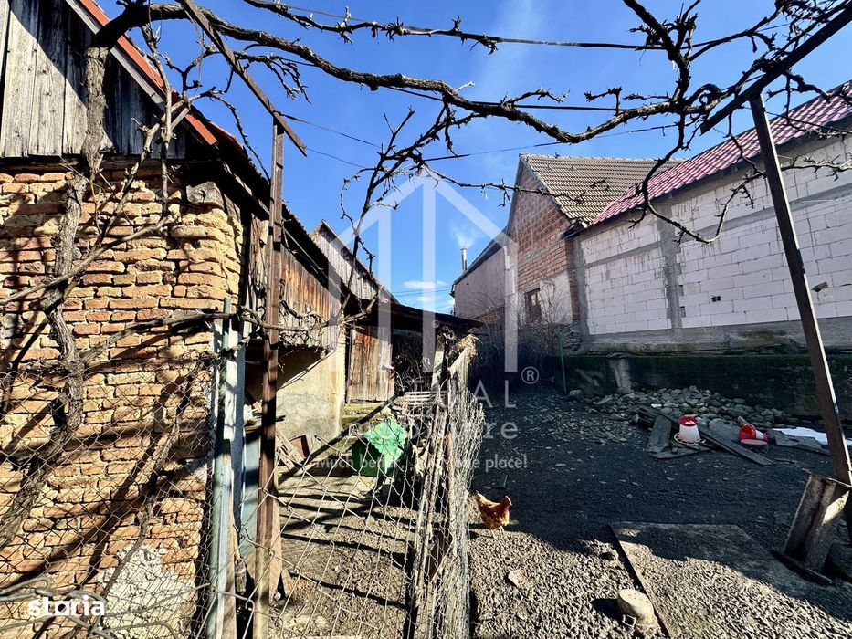 Casa individuala cu accest auto, 4 camere, 490mp teren, Rasinari
