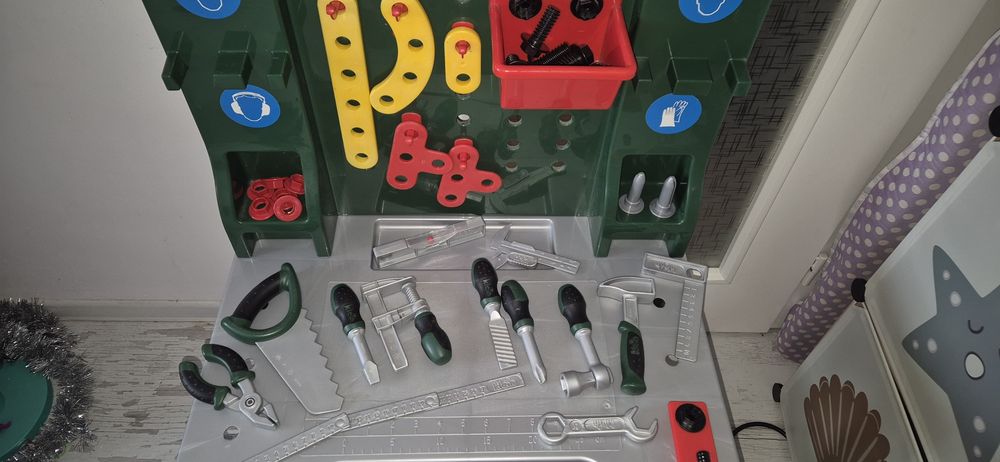 Детска работилница, Работна станция Bosch,с инструменти