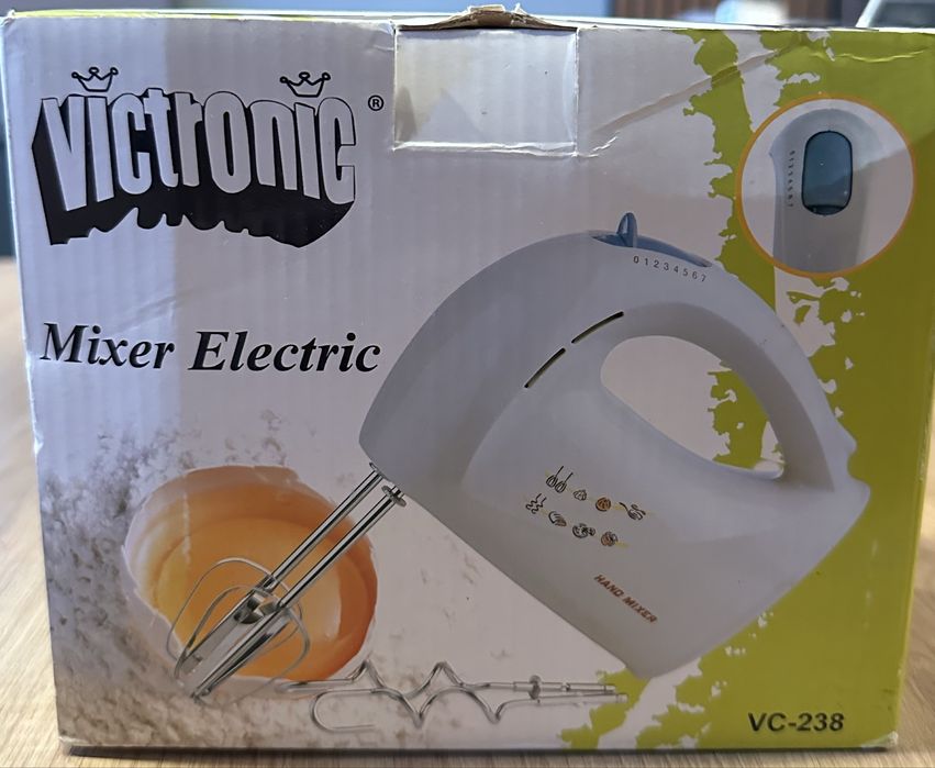Plita electrica 1000W si Mixer 100W - 50 lei amandoua