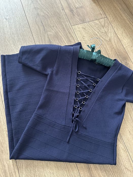 Рокля Guess S/M размер