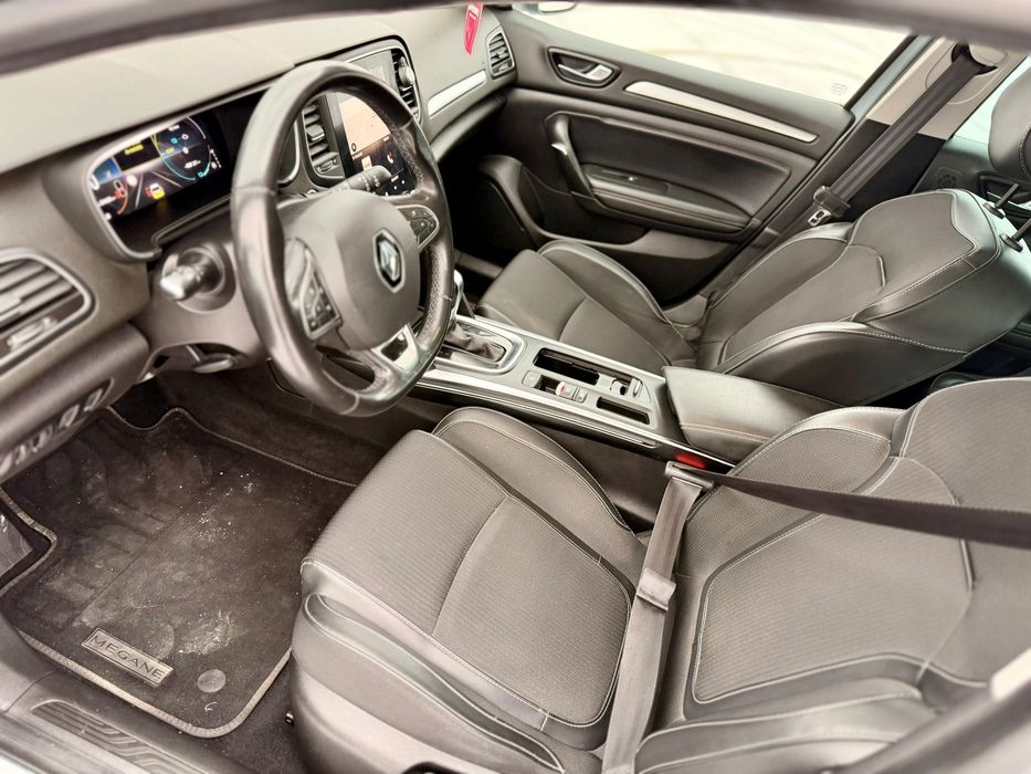 Renault Megane E-Tech Plug in Hybrid, Automat, Intense
