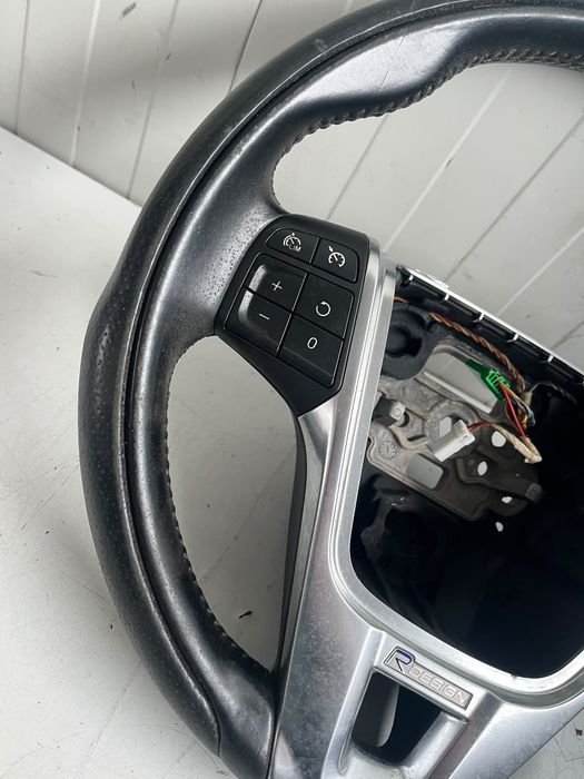 Volan R-design piele perforata S60 V60 XC60 XC70 S80 V70 31315994