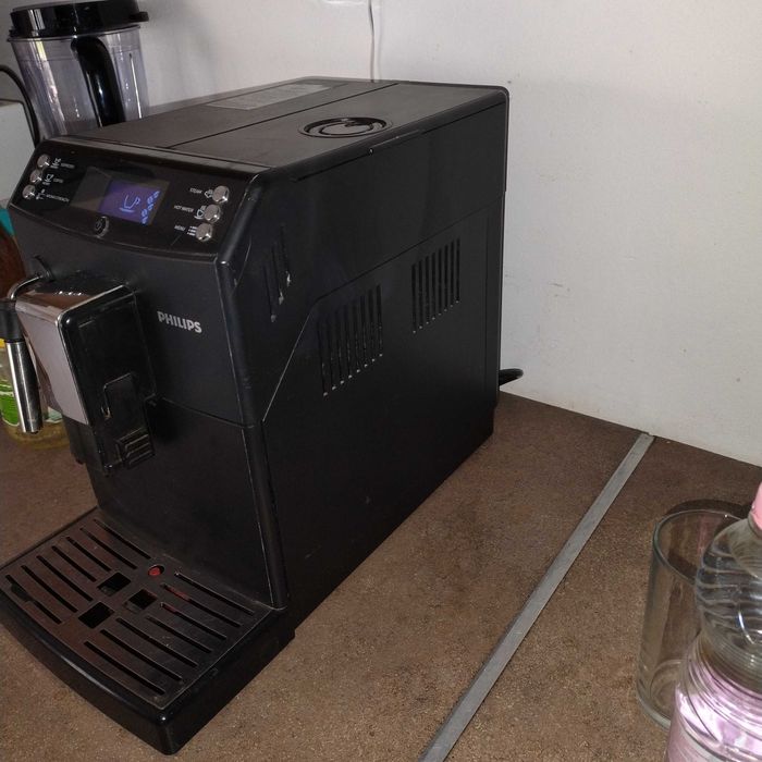 Vând expresor philips