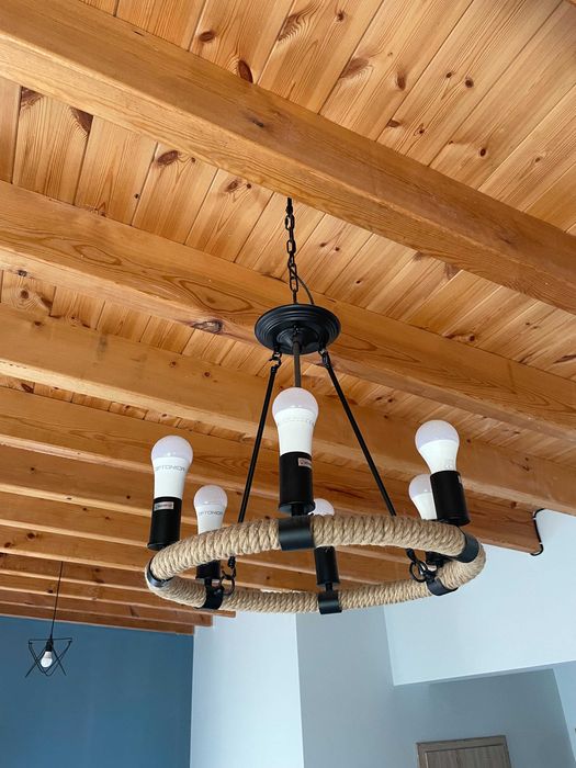 Полилей Globo Ulleu и лампиони заедно с крушките на тях