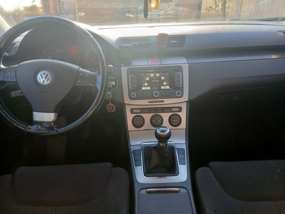 Vând mașină în stare bună