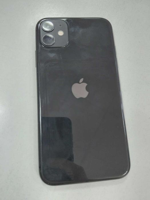 Продам б/у Iphone 11
