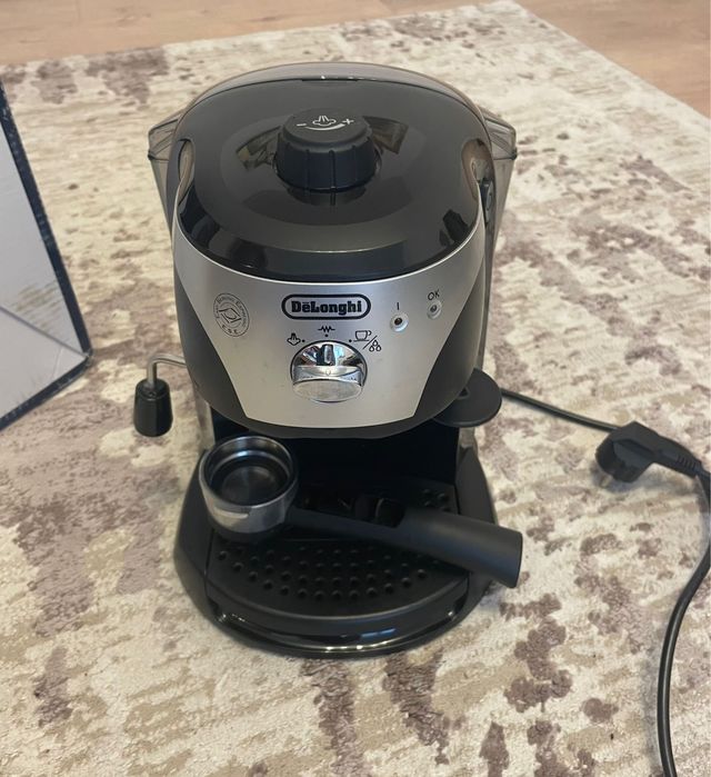 Vand expresor DeLonghi EC221B , 15 bari , 110W