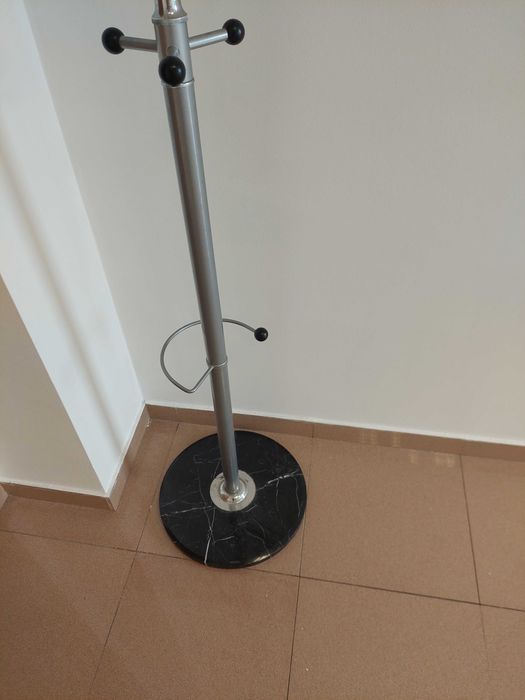 Закачалка за дрехи