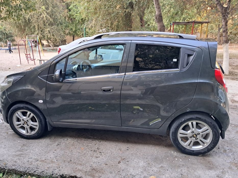 Продаеться чевролет спарк