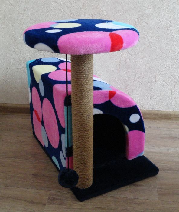 Домик для кошки с когтеточкой