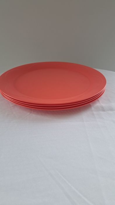 Чинии за пикник Тапаруер