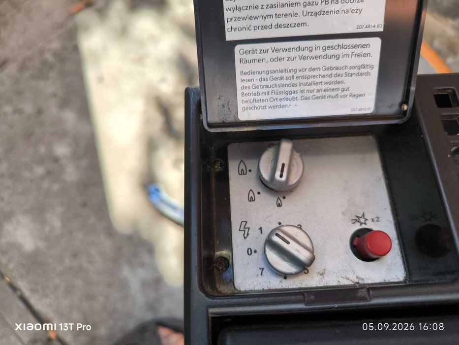 Продавам хладилник DOMETIK  40 l 12v 220v и газ