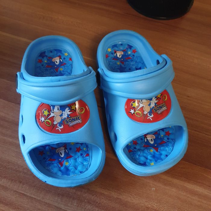Кроксове с анимационен герой Sonic