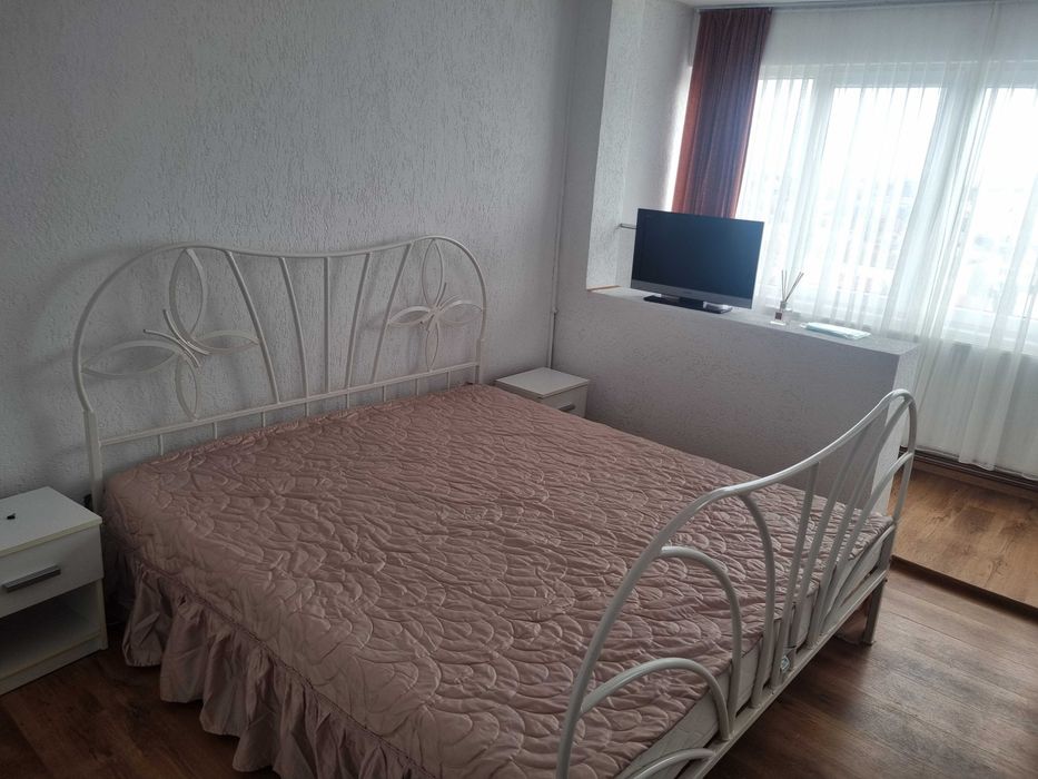 inchiriez apartament 2 camere in Arad -  Podgoria
