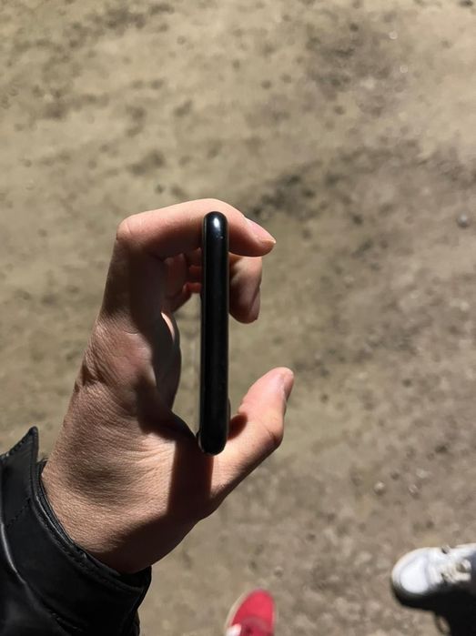 Айфон се 2020г 128гб ёмкость 87%