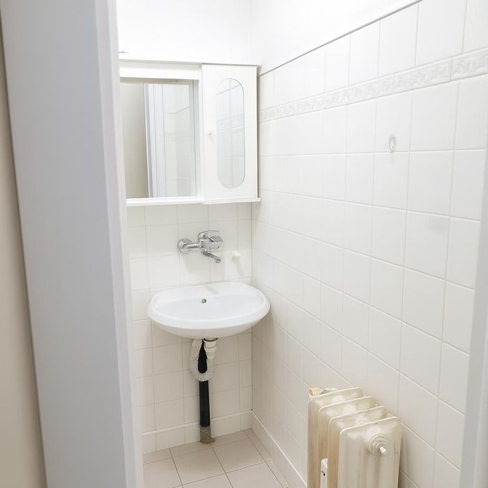 Дава се под наем Едностаен апартамент в Пловдив, Кършияка - 40 кв.м за 253.98 € - Снимка #4