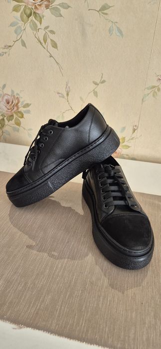 Adidasi Marelbo piele naturala marimea 36 noi