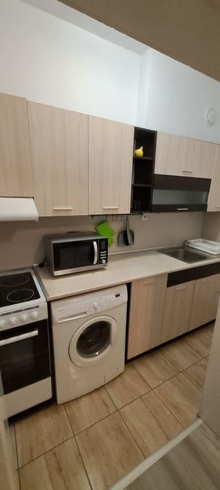 Давам под наем жилище в центъра с 3 спални