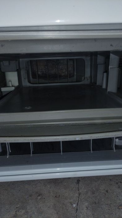 Сушилня термопомпа  AEG