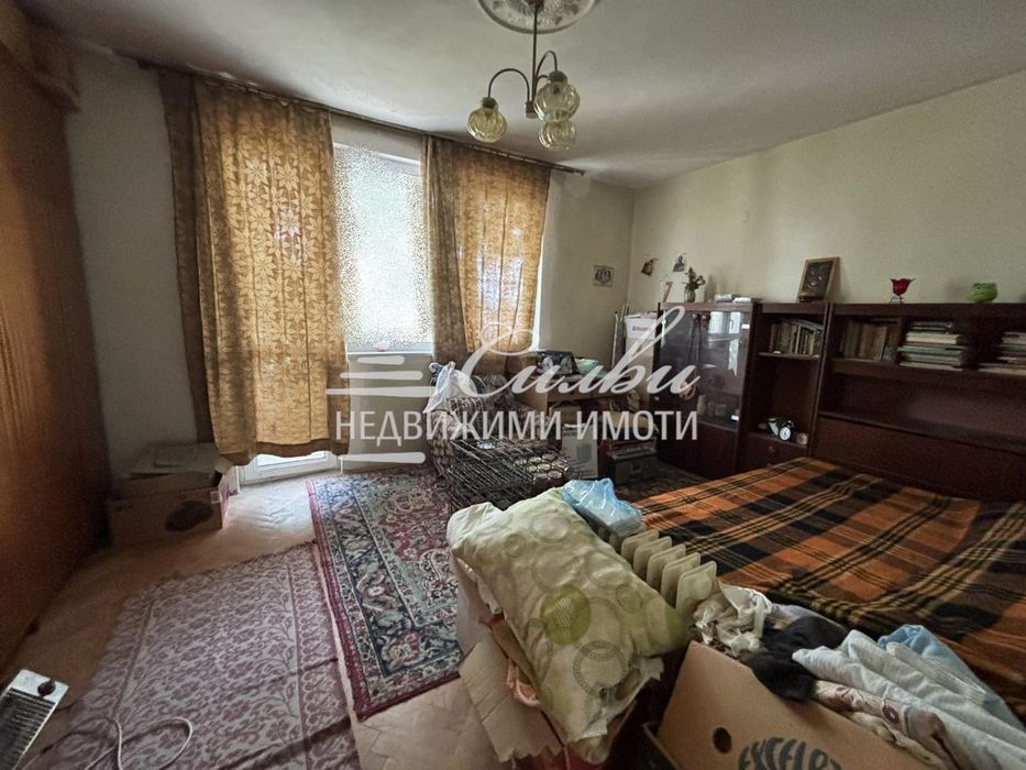 Дава се под наем Тристаен апартамент в Шумен, 2-ри корпус - 100 кв.м за 306 € - Снимка #6