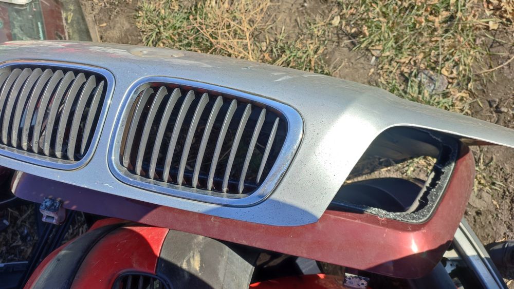 Капот на БМВ е 46